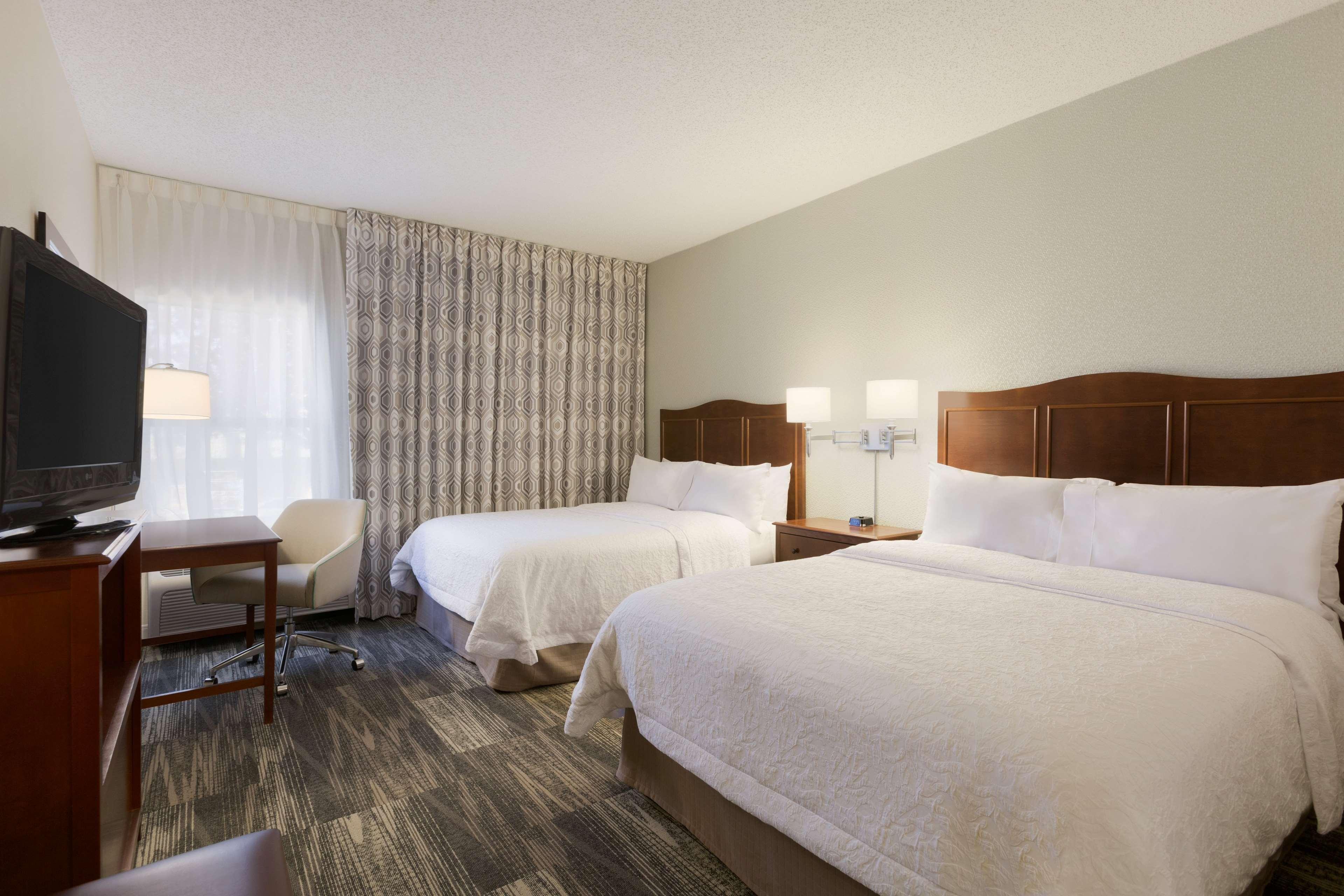 Hampton Inn Zanesville Bagian luar foto